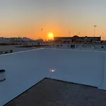 Atico Terraza Centro Ascensor Playa De La Caleta Апартаменти *