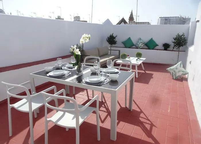 Atico Terraza Centro Ascensor Playa De La Caleta Apartman