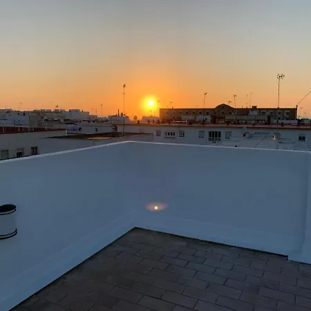 Atico Terraza Centro Ascensor Playa De La Caleta Apartmán *