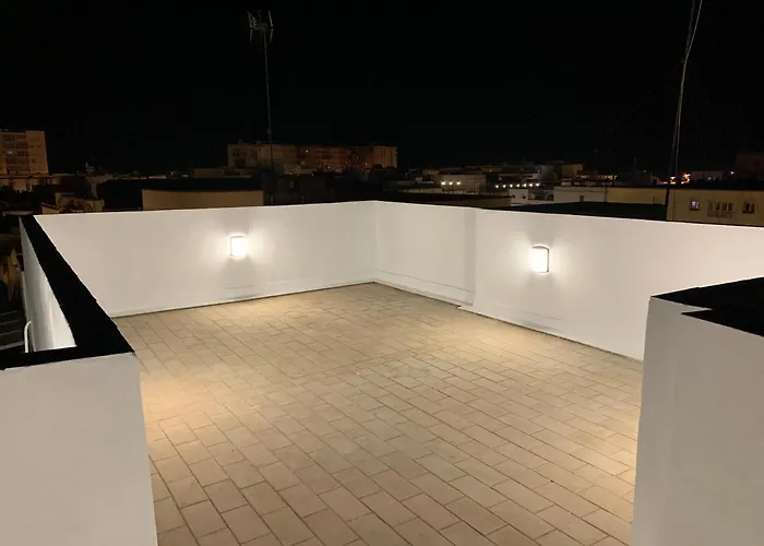 Apartamento Atico Terraza Centro Ascensor Playa De La Caleta Cádiz